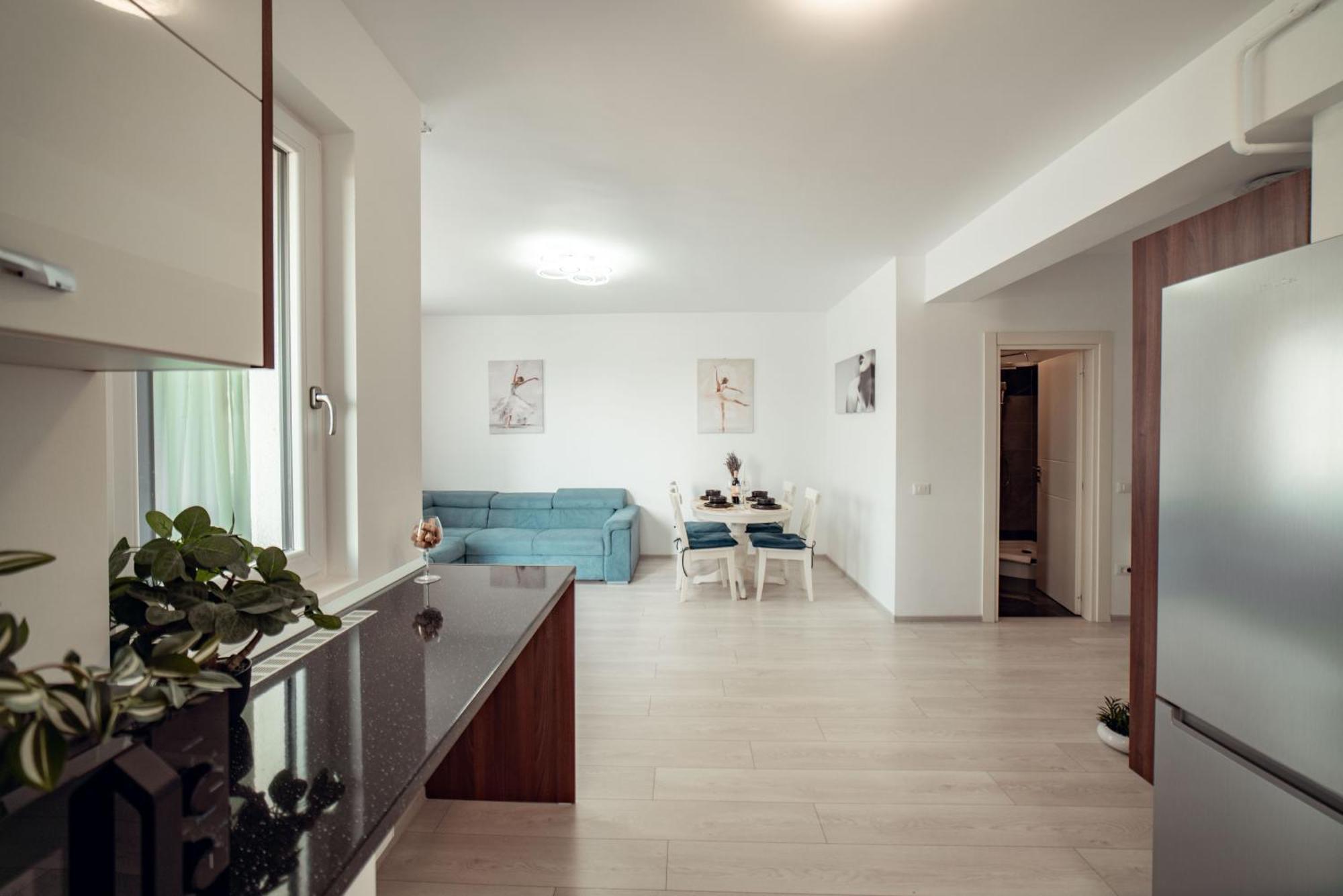 Cozycollection Apartments At Q Residence #5 이아시 외부 사진